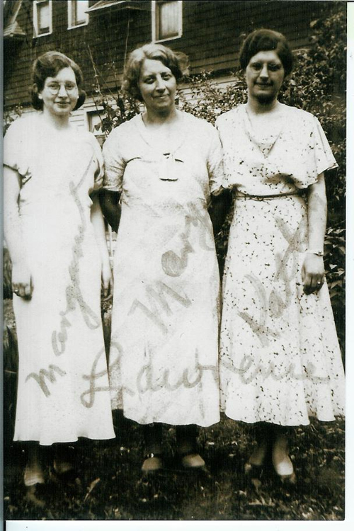 B_Grandma_Lawrence_Kathyrn_Margaret