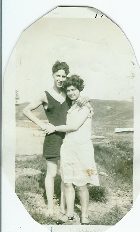 C_Kathryn Lawrence Daunt & Fred Decoration Day 1929 Bronson Lake