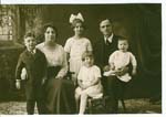 A_Mary Vern Lawrence Fam 1920 maybe